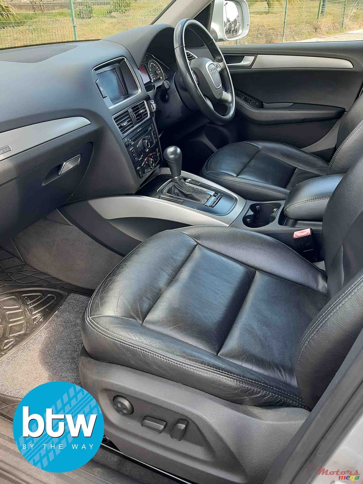 2013' Audi Q5 photo #5