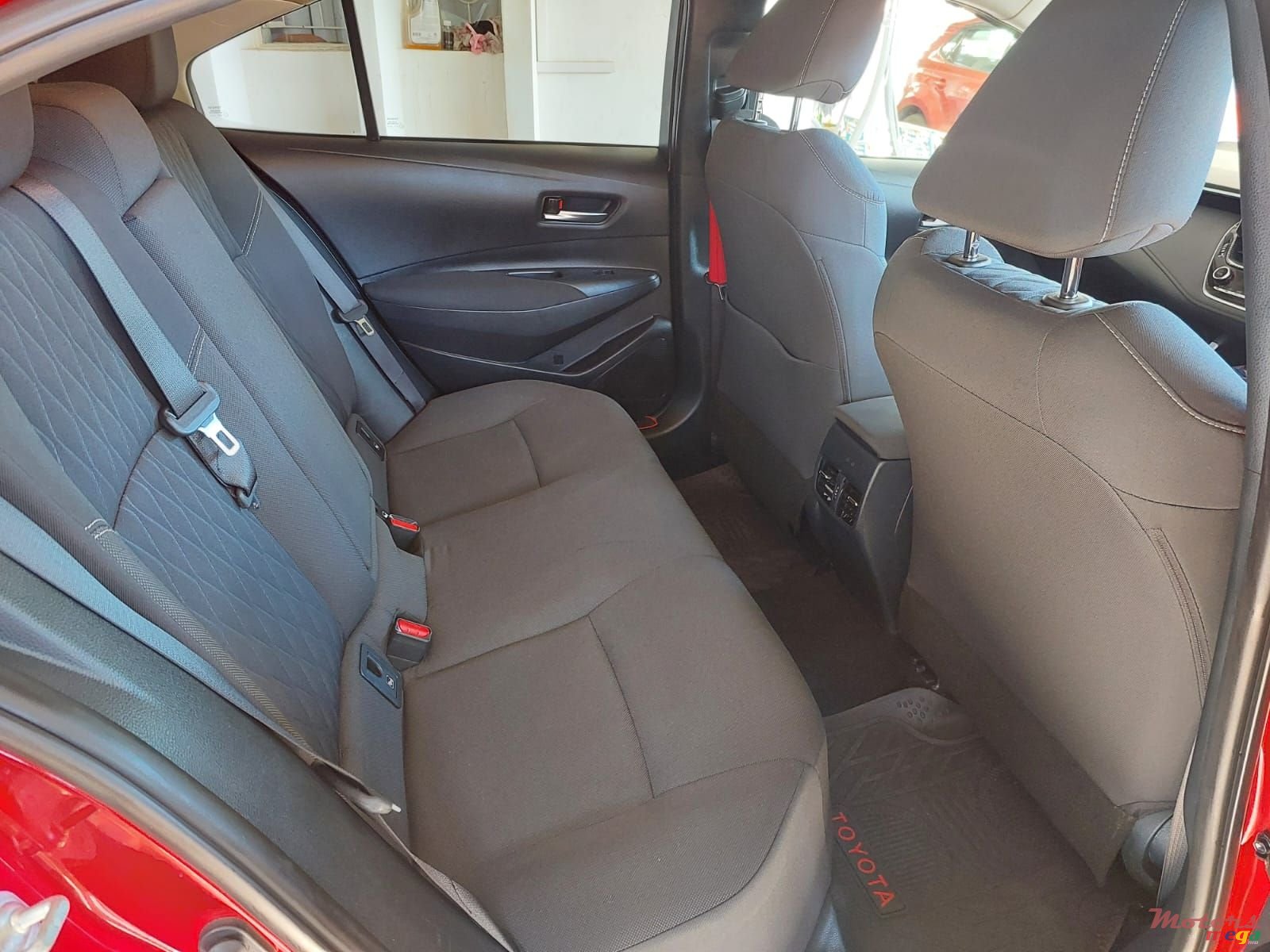 2020' Toyota Corolla photo #5