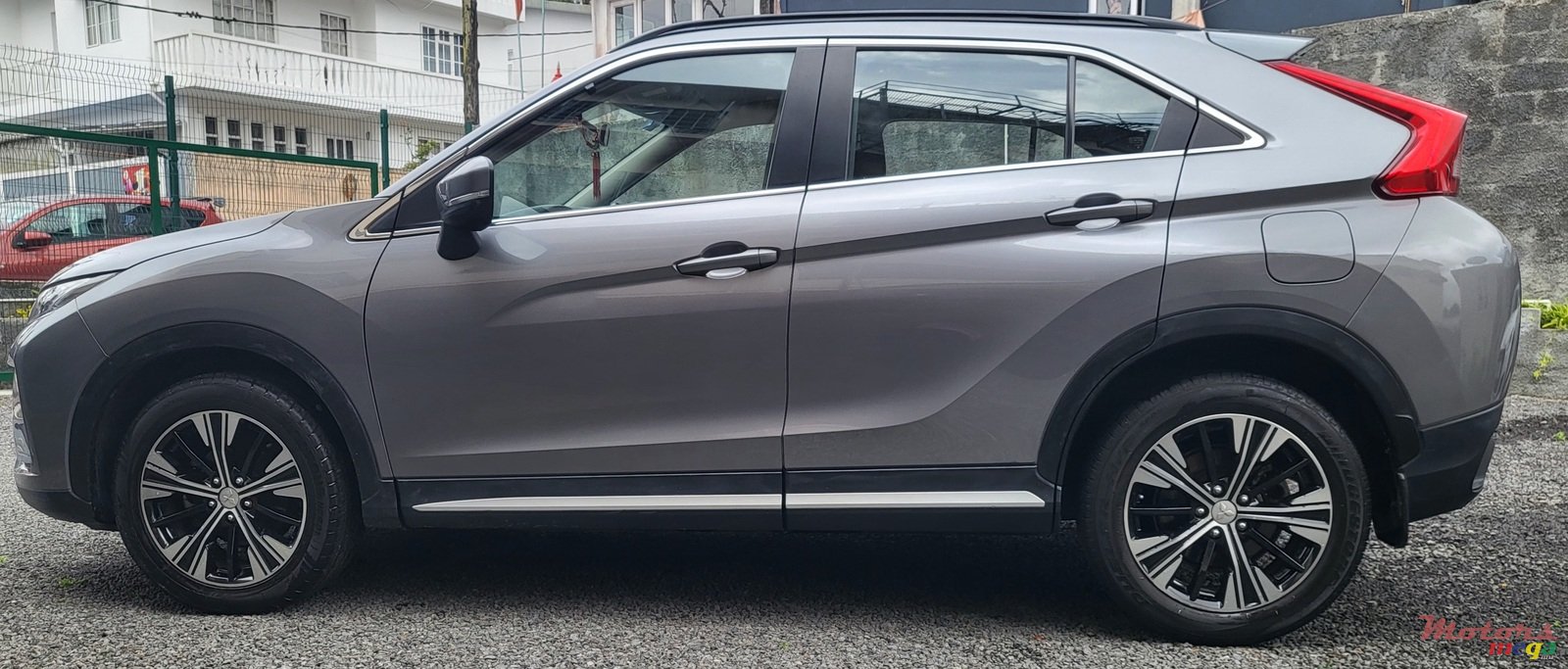 2019' Mitsubishi Eclipse Cross photo #3