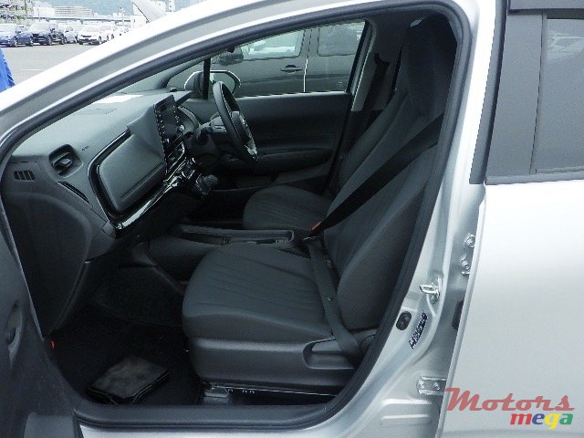 2022' Toyota Aqua photo #6