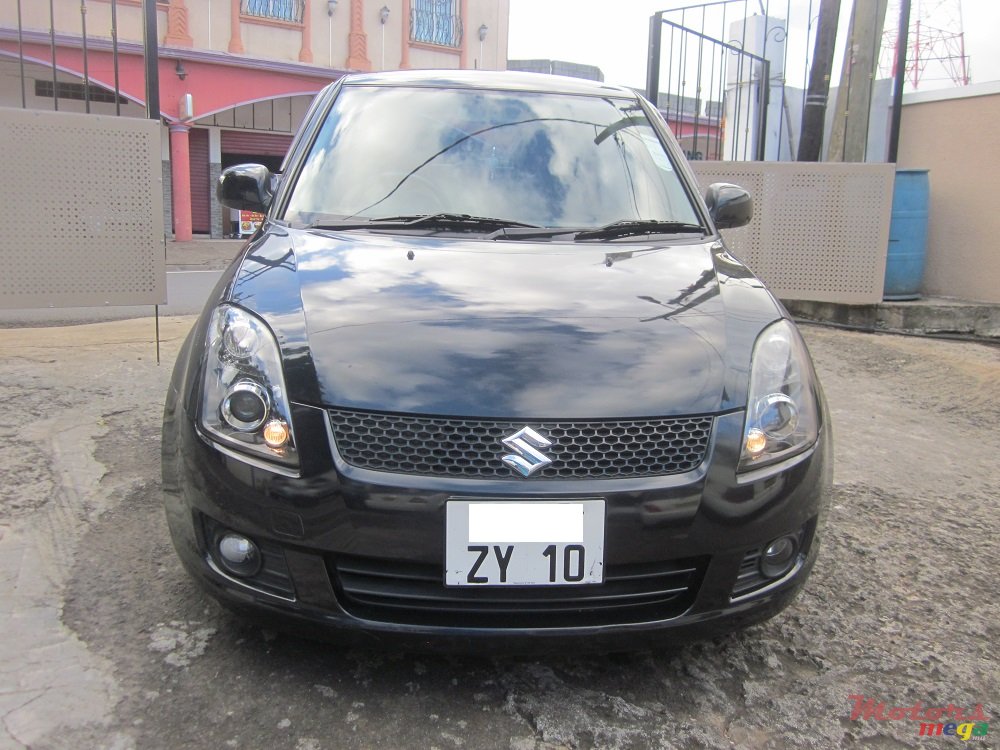 2010' Suzuki Swift photo #1