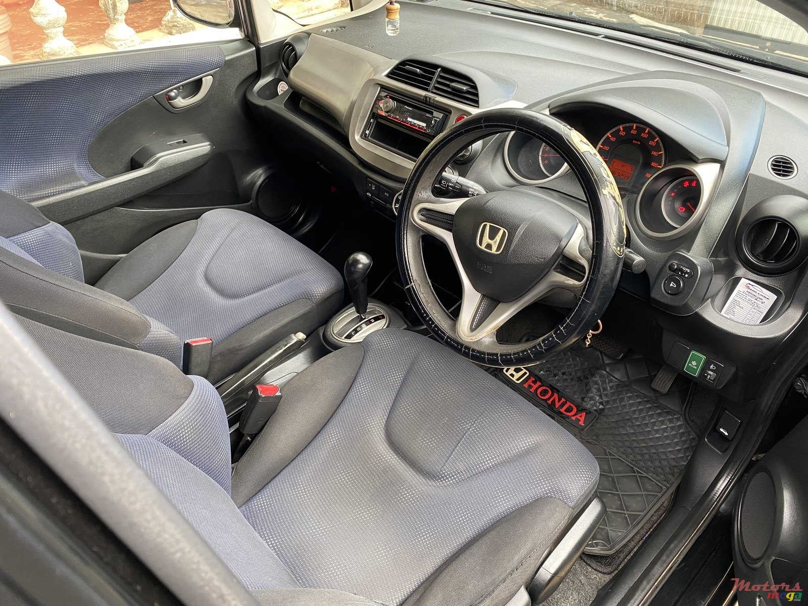 2011' Honda Fit Auto photo #2