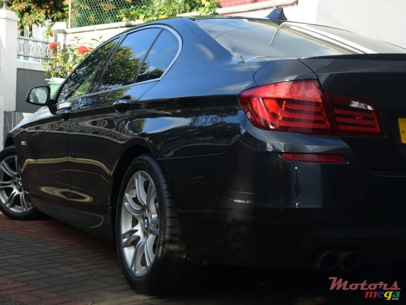 2013' BMW 520 M package photo #3