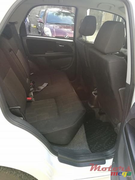 2009' Suzuki SX4 photo #6