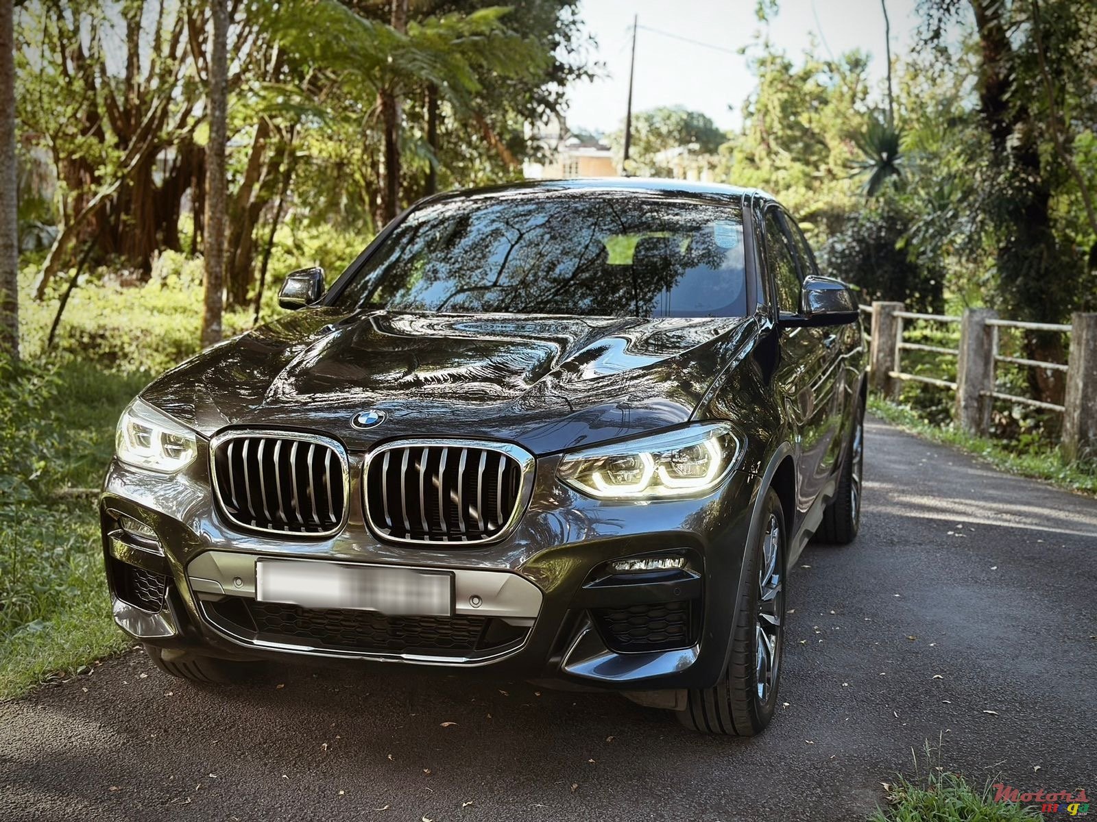 2020' BMW X4 M Sport photo #2