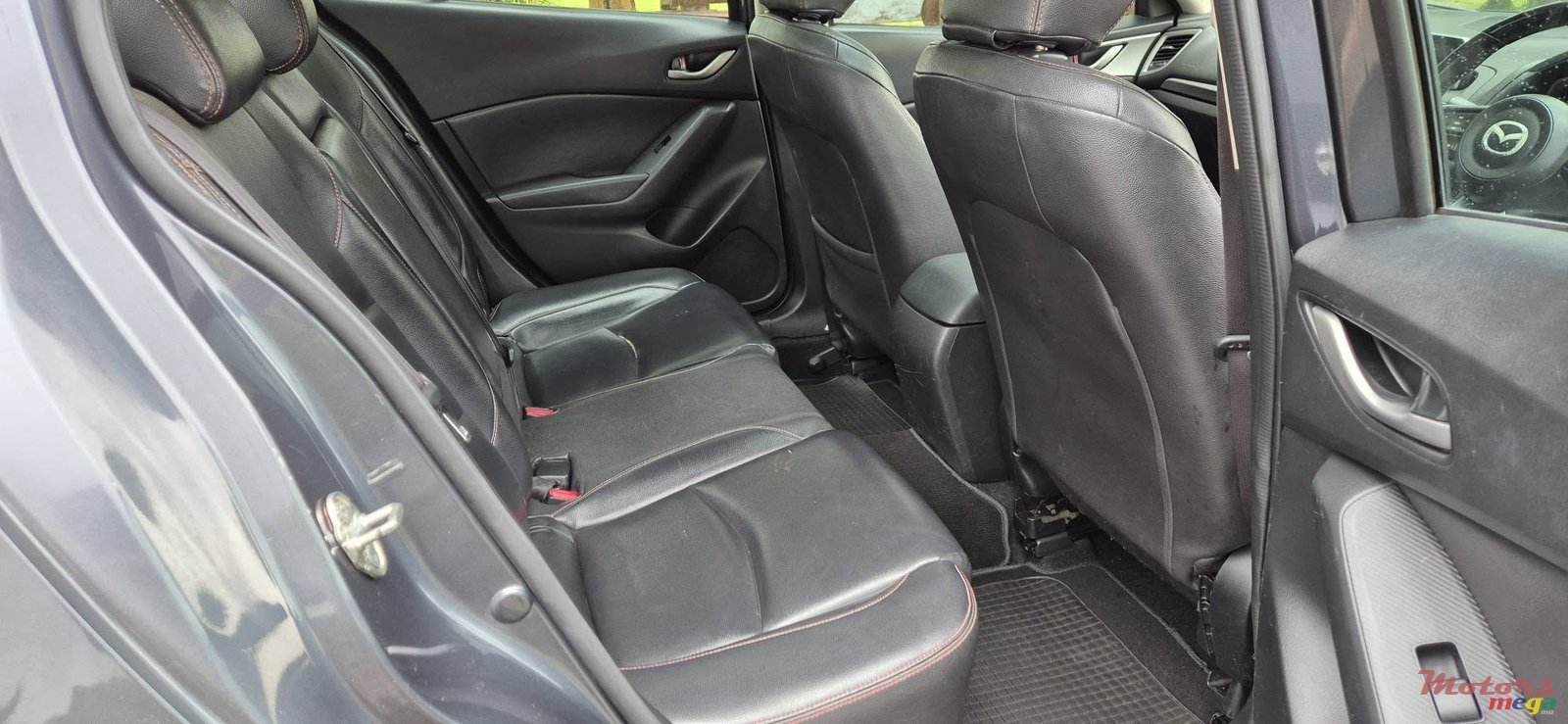 2017' Mazda 3 Skyactiv photo #6