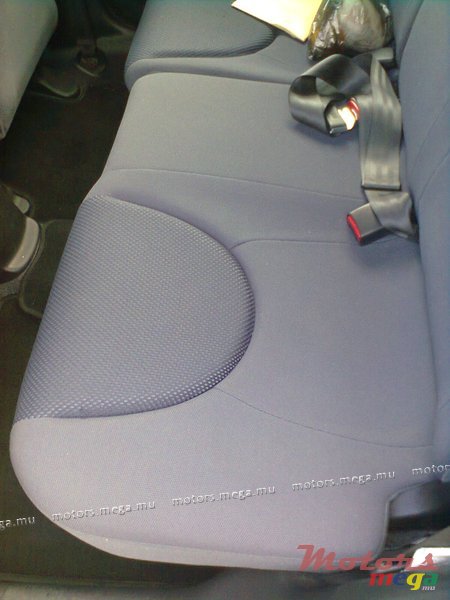 2003' Honda Jazz photo #6