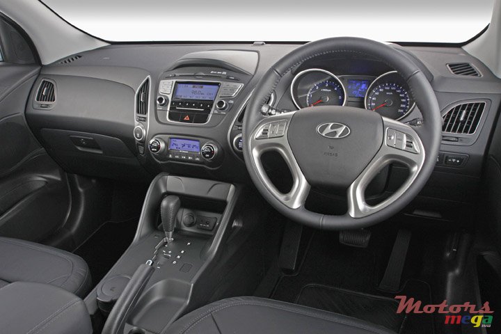 2011' Hyundai ix35 GRISE METALLISEE photo #4
