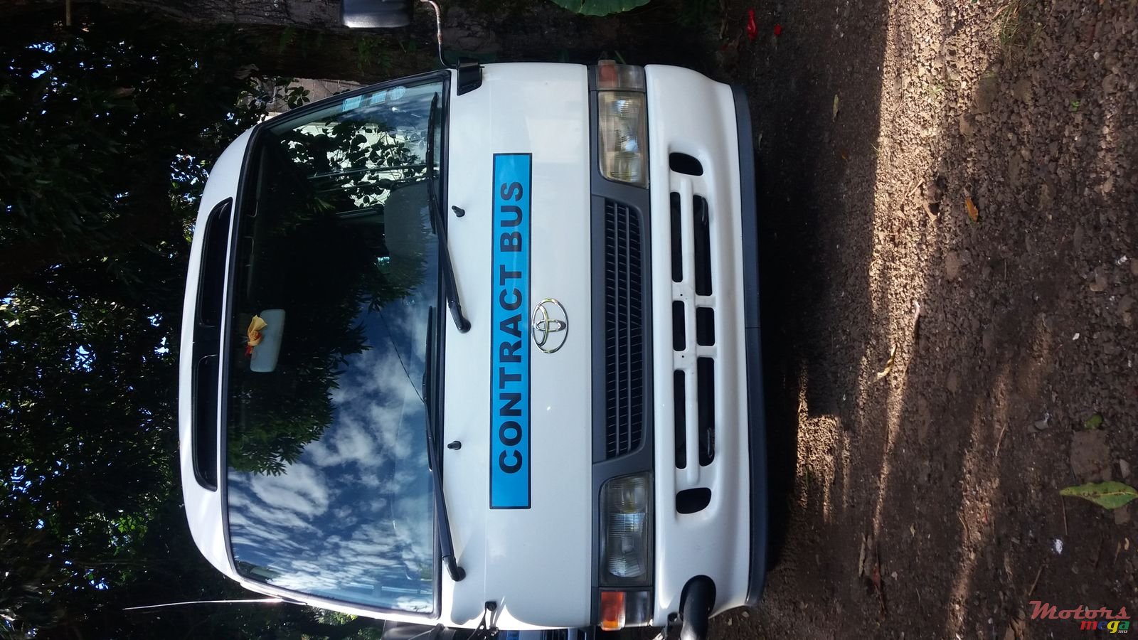 2014' Toyota photo #2