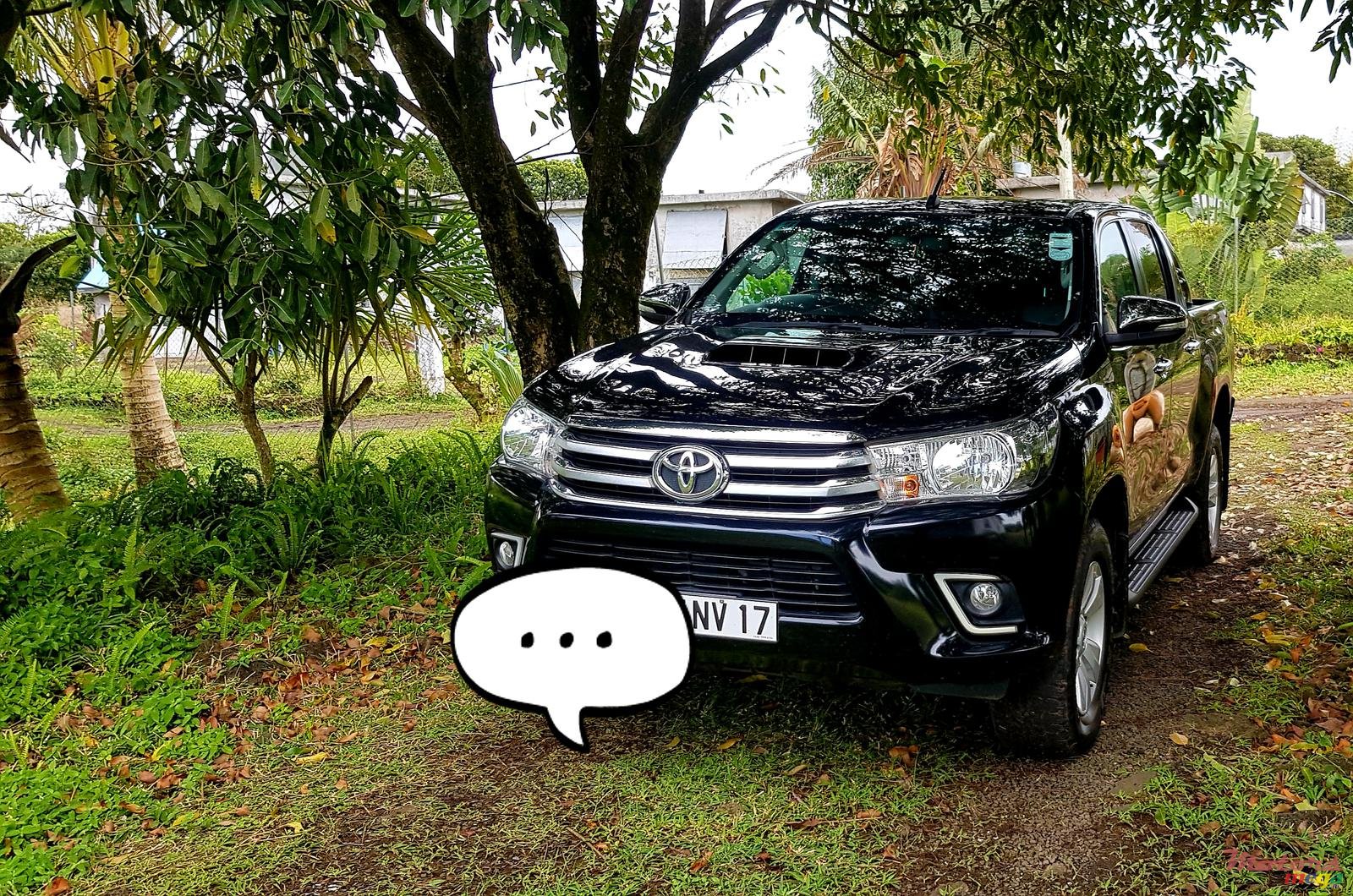 2017' Toyota Hilux photo #5