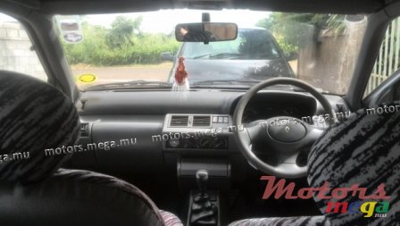 1997' Renault photo #3