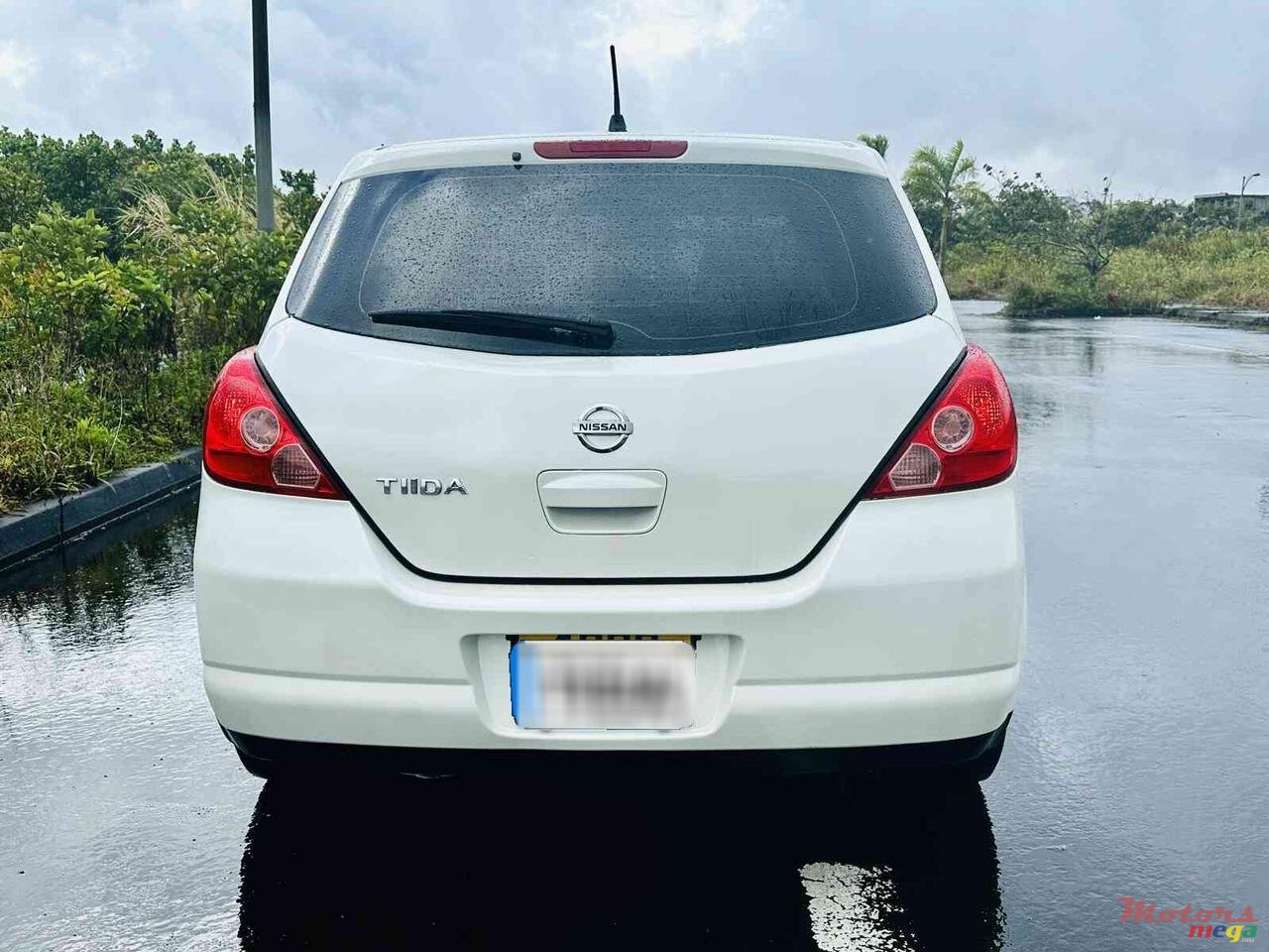 2006' Nissan Tiida photo #2