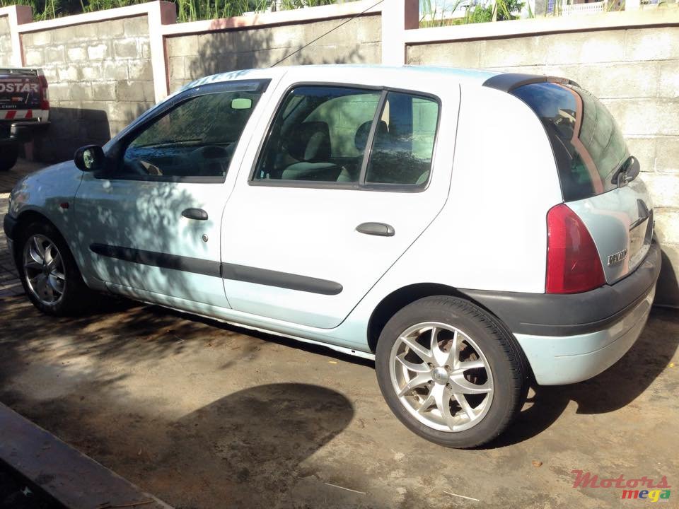 2000' Renault Clio no photo #6