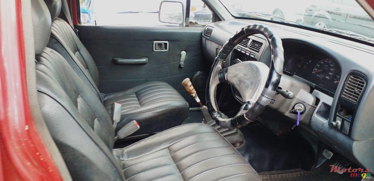 1996' Nissan Pickup photo #3
