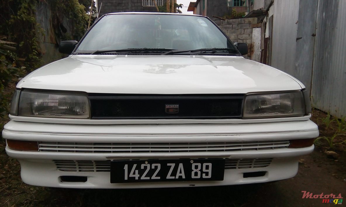 1989' Toyota Corolla photo #3