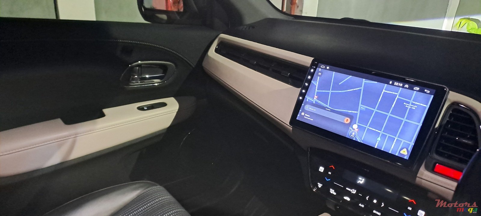 2016' Honda HR-V Vezel z sencing photo #6