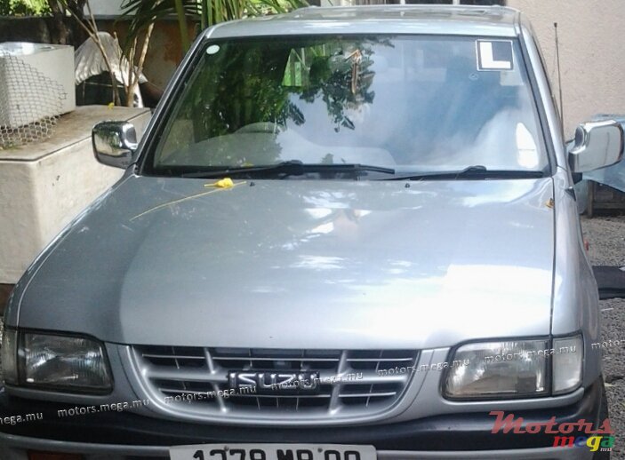 2000' Isuzu lsuzu LS photo #2