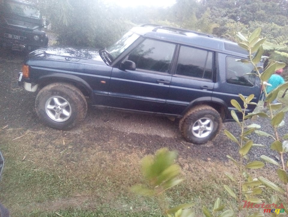 2002' Land Rover Discovery Series II photo #3