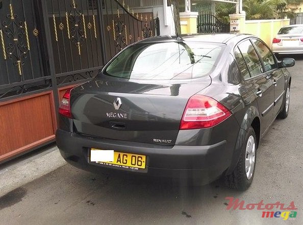 2006' Renault Megane photo #2