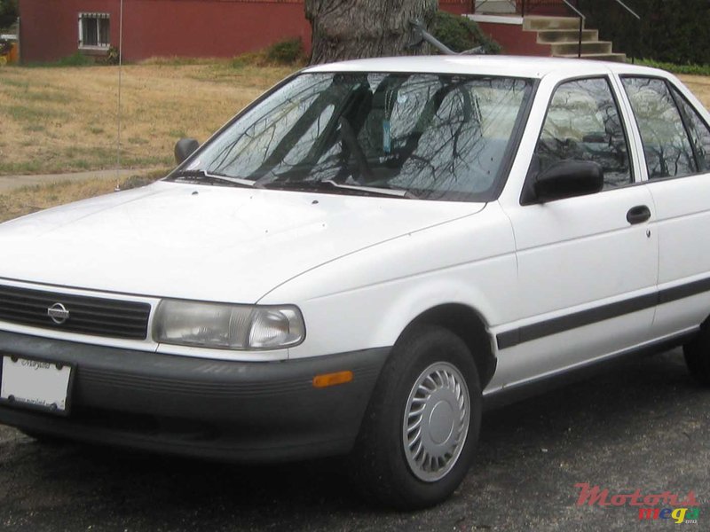 1993' Nissan Sunny photo #1