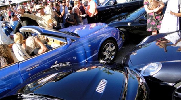 Female driver causes supercar catastrophe in Monte Carlo