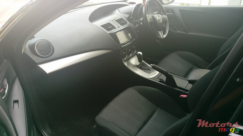 2009' Mazda Axela New model photo #5