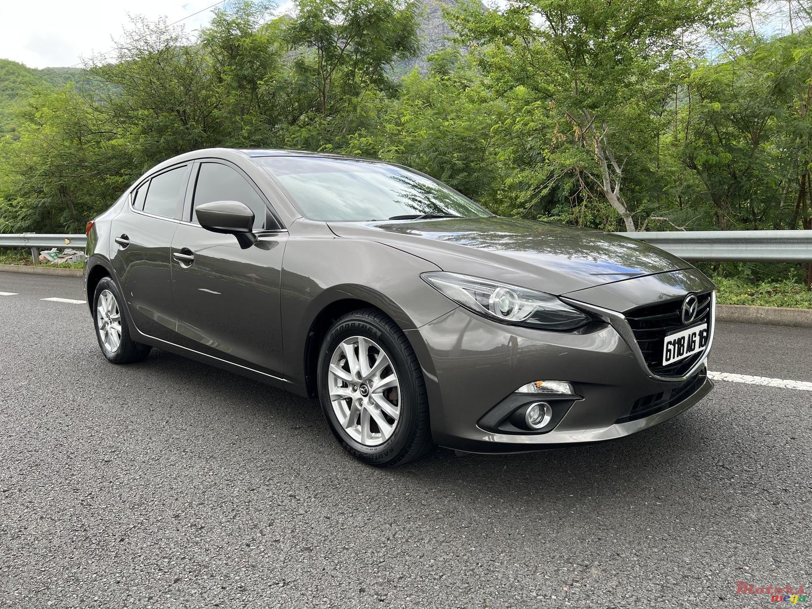 2016' Mazda 3 photo #2