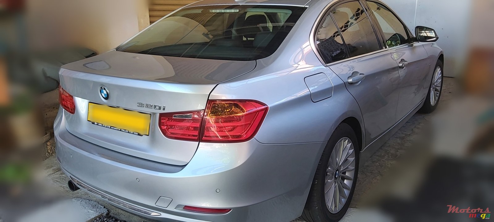 2012' BMW 3 Series photo #6