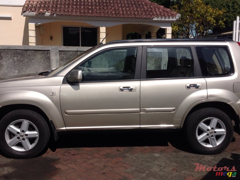 2006' Nissan X-Trail photo #2