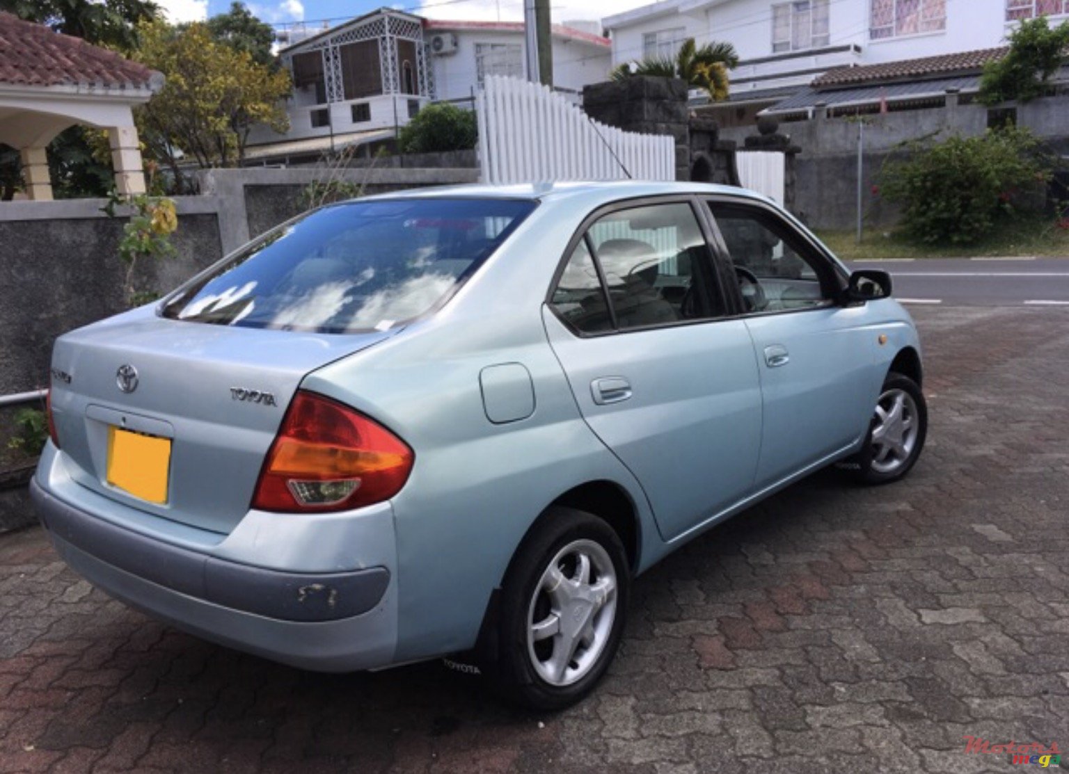 1998' Toyota Prius photo #6