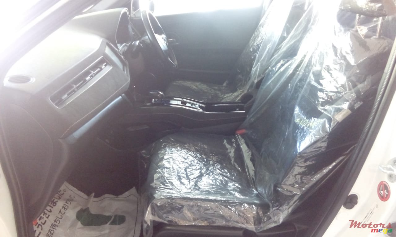 2017' Honda VEZEL RS SENSING photo #3