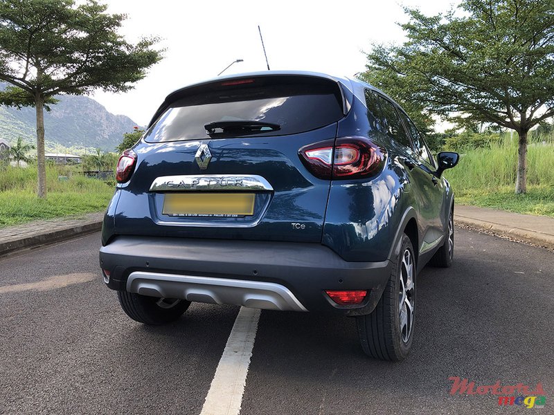 2019' Renault Captur photo #3