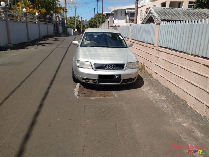 2001' Audi A6 photo #1