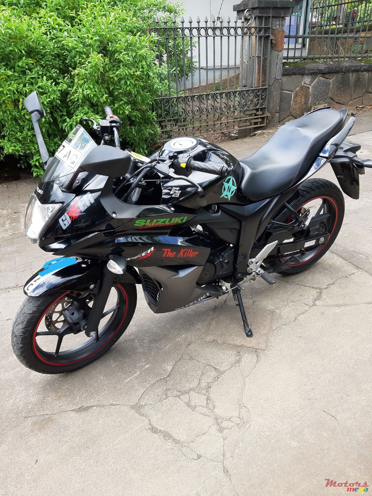 2017' Suzuki Gixxer photo #6