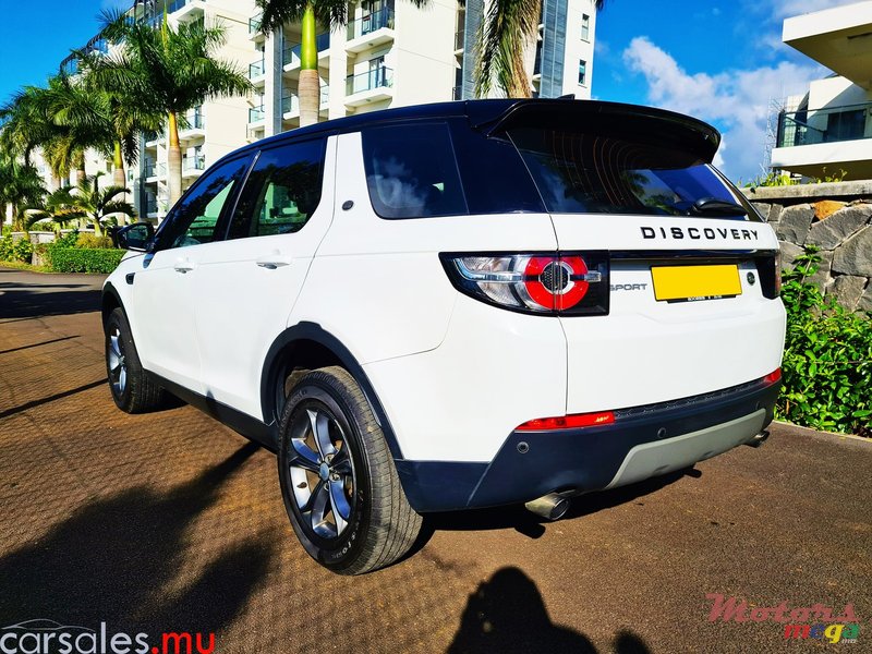 2018' Land Rover Discovery Sport 2.0 td4 photo #3