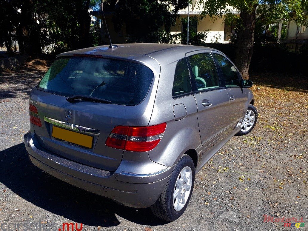 2006' Mercedes-Benz B 150 photo #4