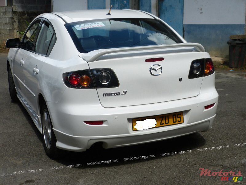 2005' Mazda photo #4