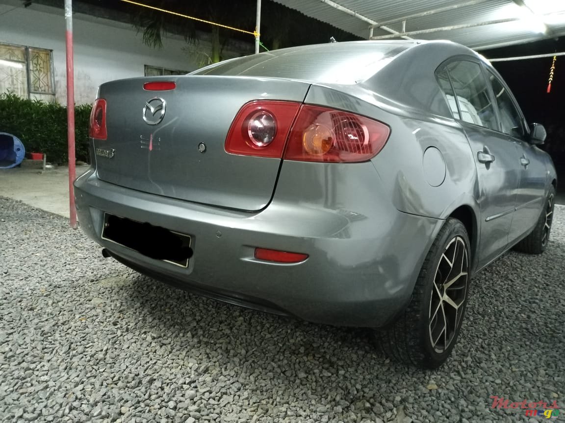 2004' Mazda 3 photo #3