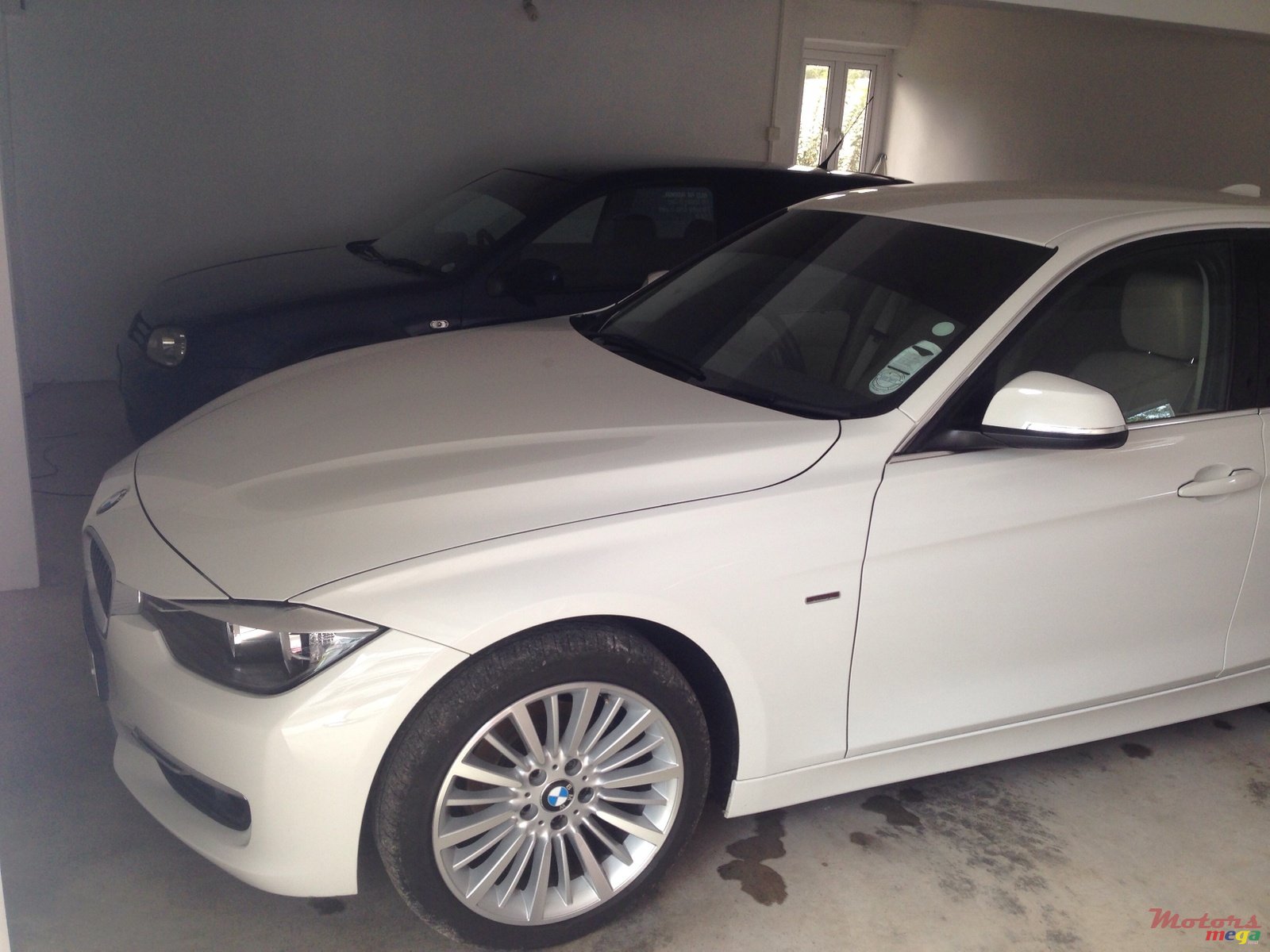 2012' BMW 320 None  photo #1