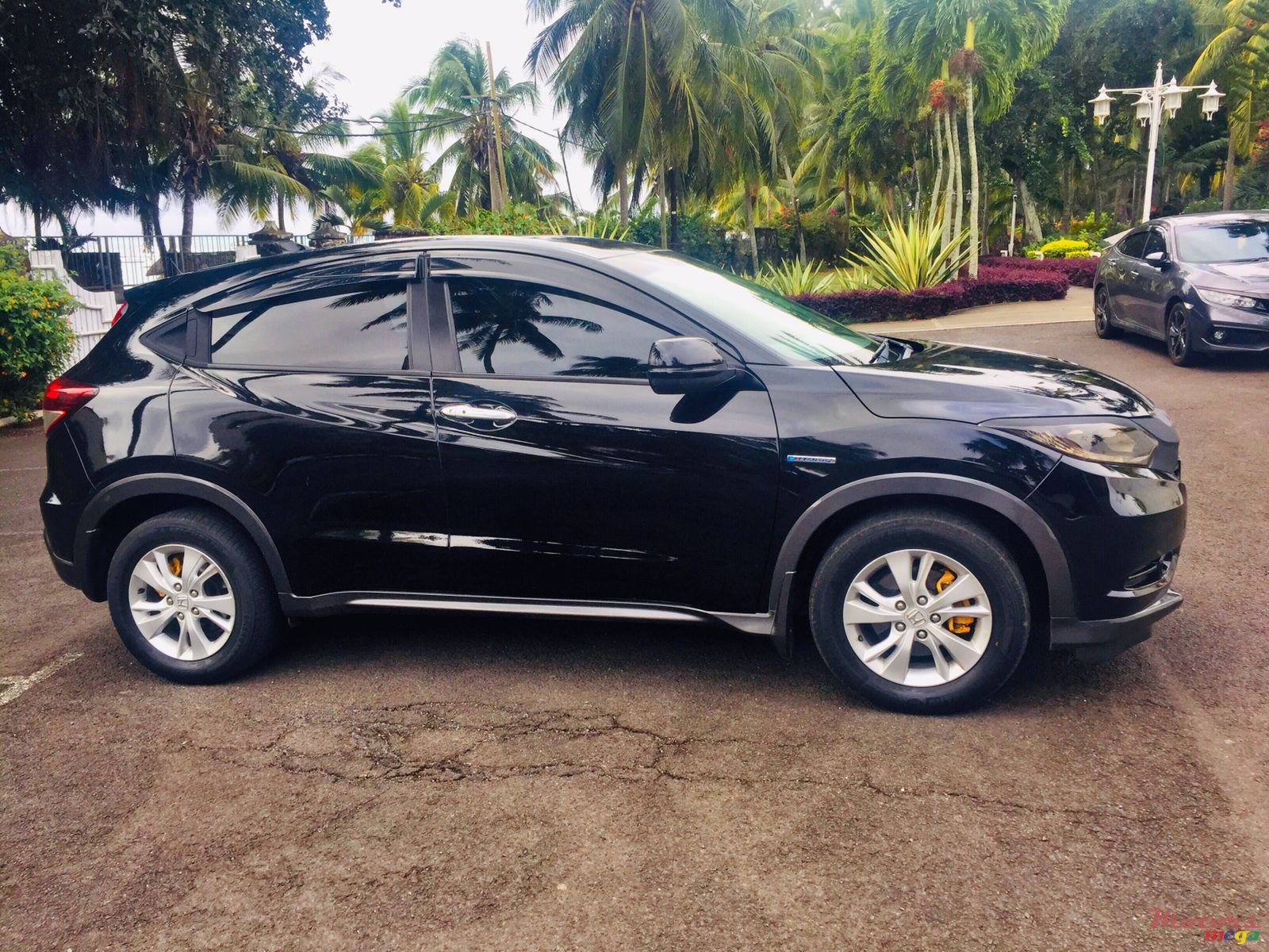 2014' Honda HR-V Vezel photo #1