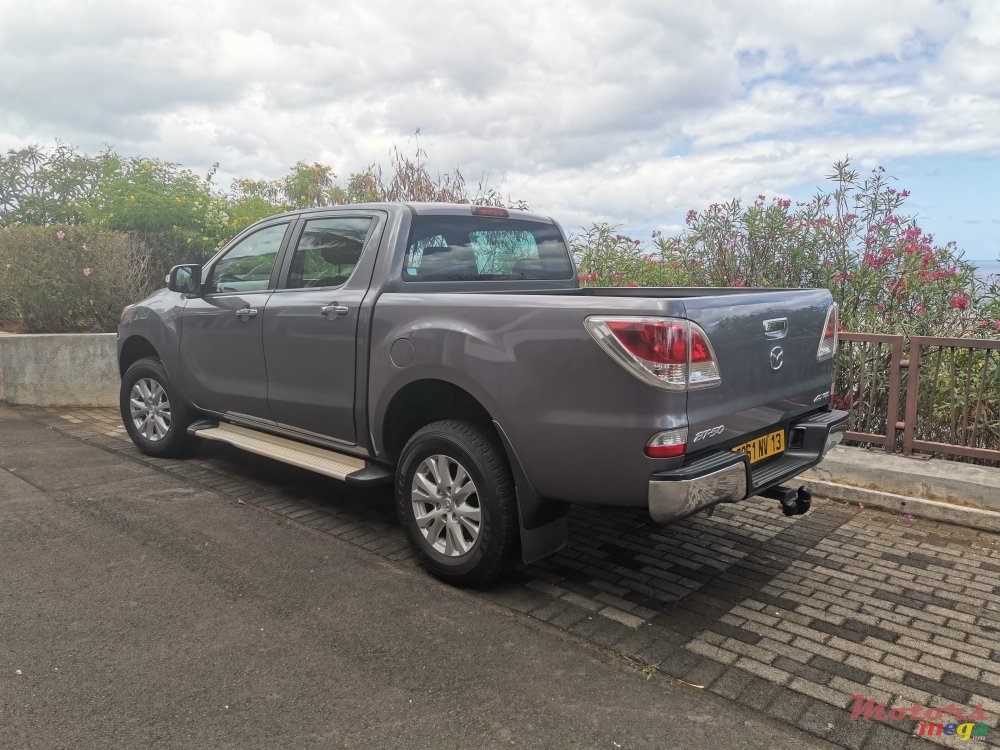 2013' Mazda BT-50 2200 photo #3