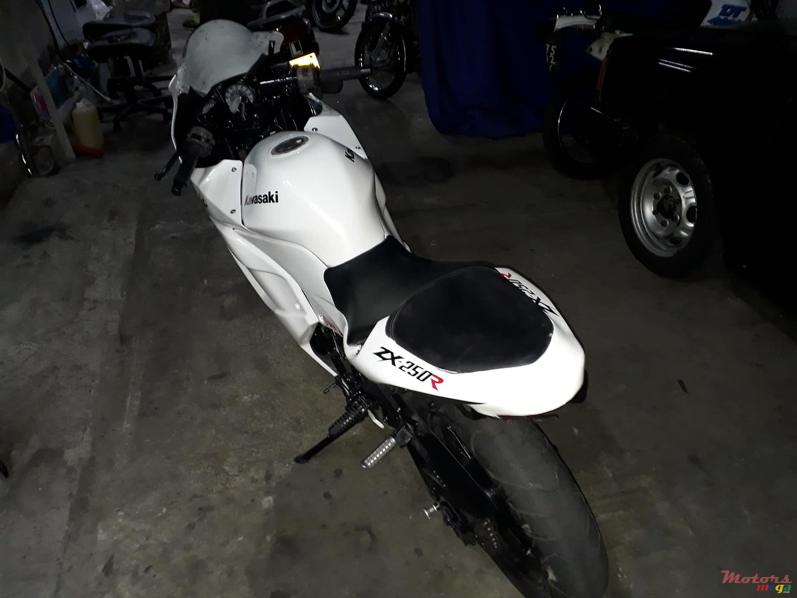 2009' Kawasaki 250r photo #2