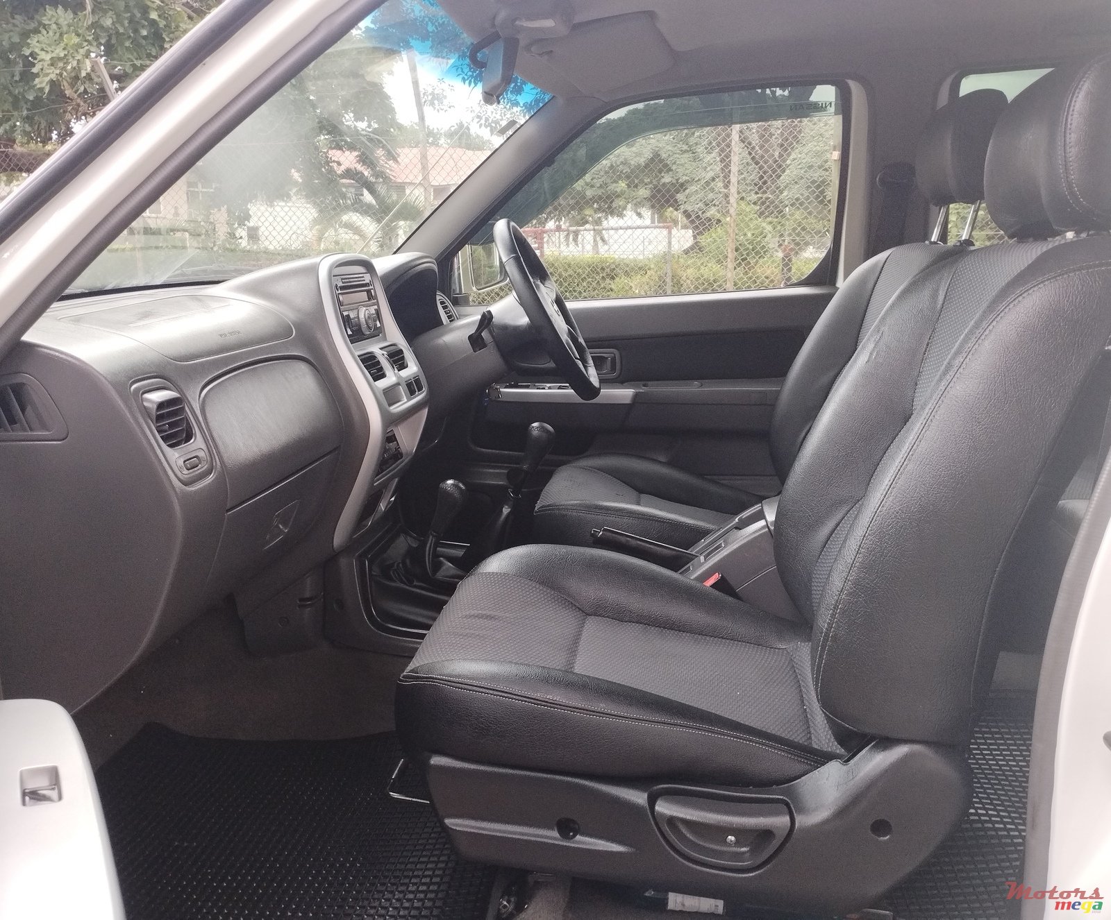 2014' Nissan photo #2