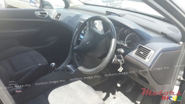 2002' Peugeot 307 HDI photo #3