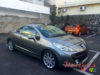 2010' Peugeot 207 photo #1