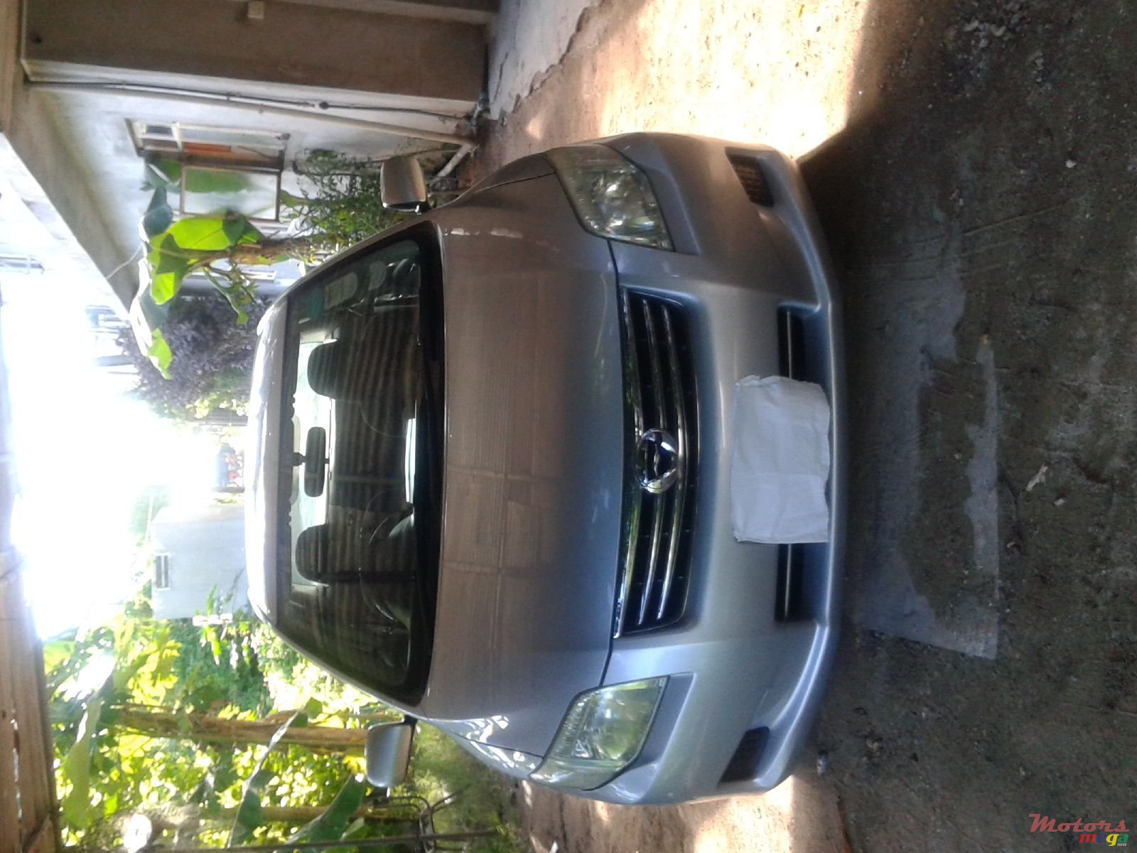 2010' Toyota Axio photo #2