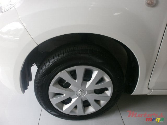 2015' Toyota passo photo #2