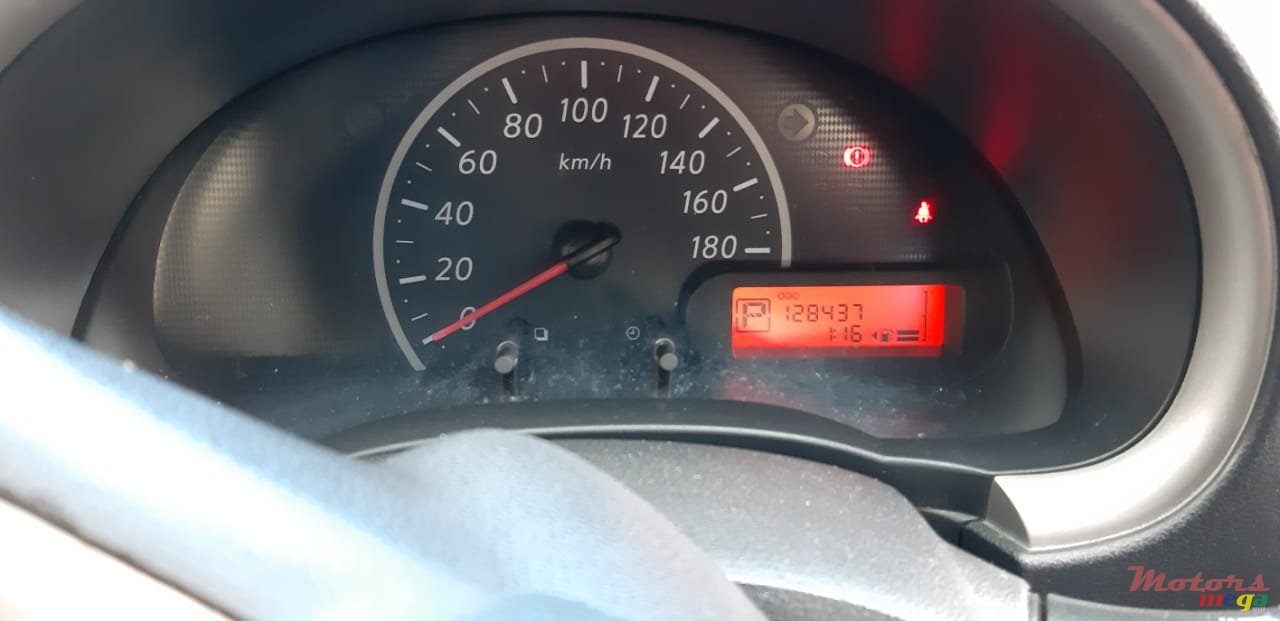 2012' Nissan March photo #7