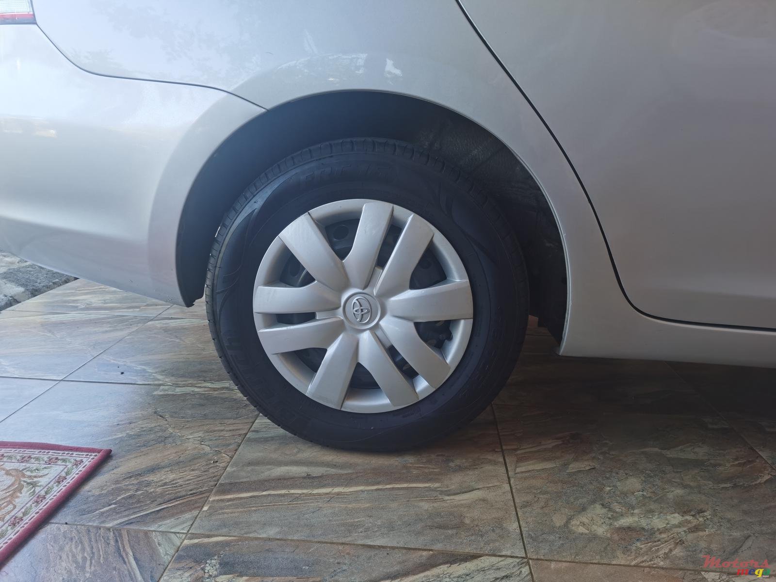 2007' Toyota Yaris Belta photo #5