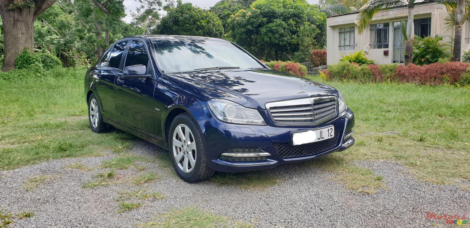 2012' Mercedes-Benz C-Class photo #1